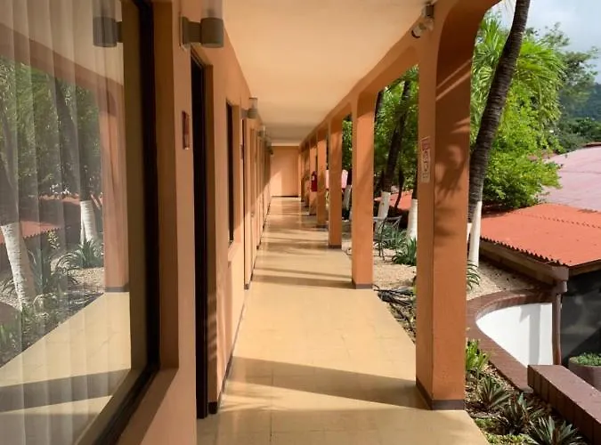 Hotel Coco Beach Hotel