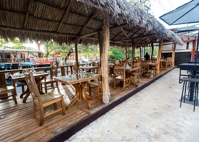 Coco Beach Hotel